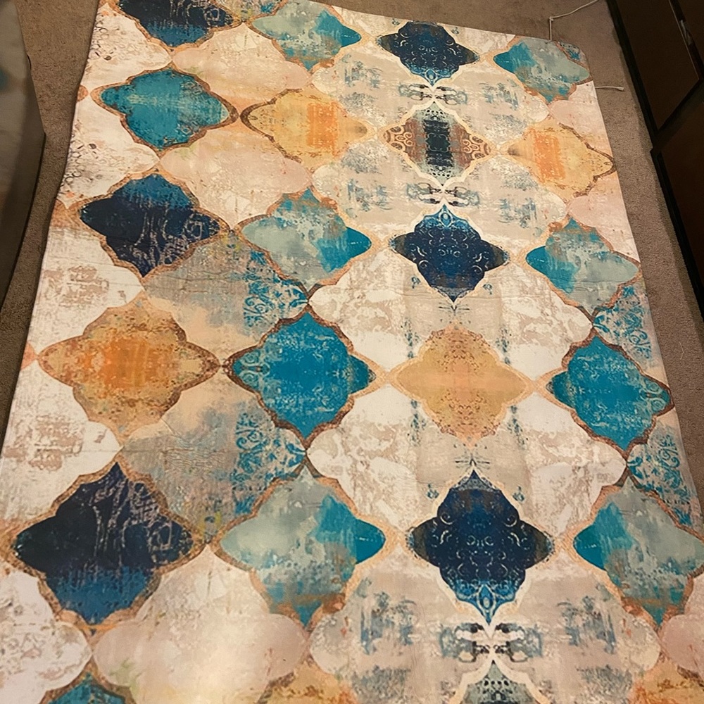 Retro European rug 6x5 ft non slip